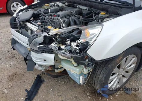 2011 Subaru Legacy 3.6R Limited z USA, uszkodzony, nr VIN 4S3BMDK63B2241256